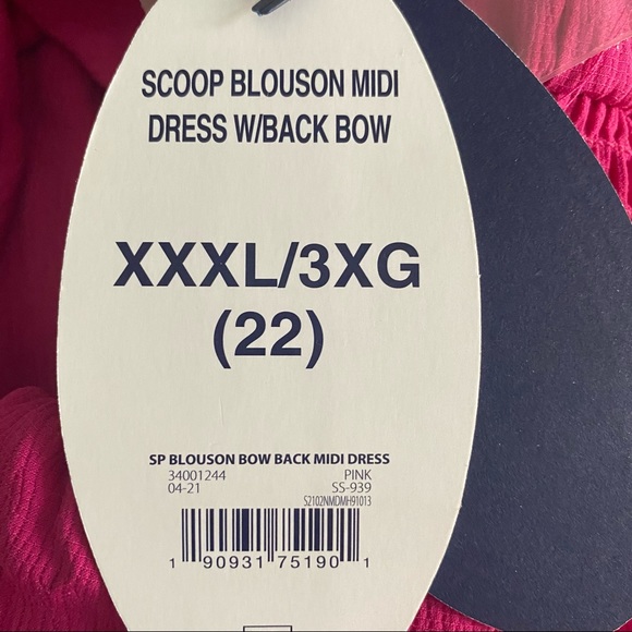 Scoop Magenta Maxi Dress - Picture 8 of 8